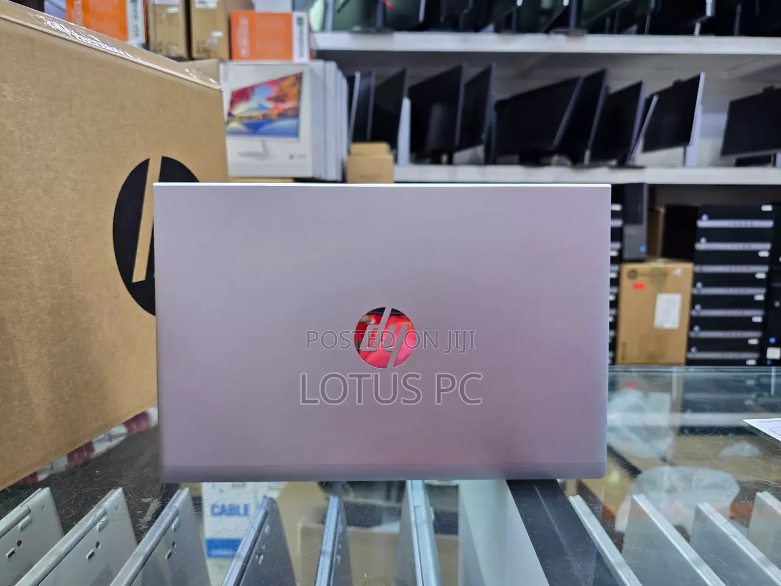 New Laptop HP 630 8GB AMD Ryzen 5 SSD 256GB