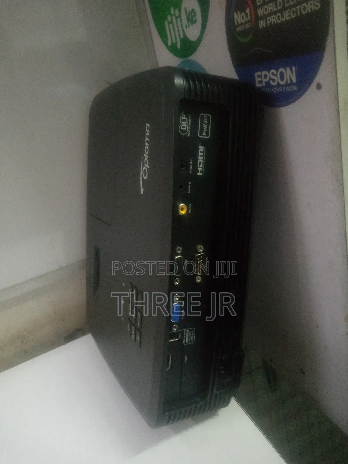 Optoma With VGA Port