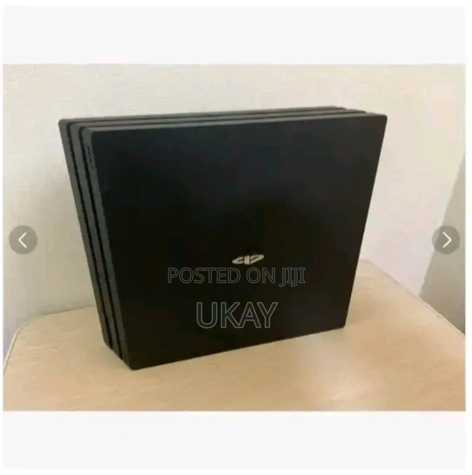 Sony Playstation 4 PS4 Pro.