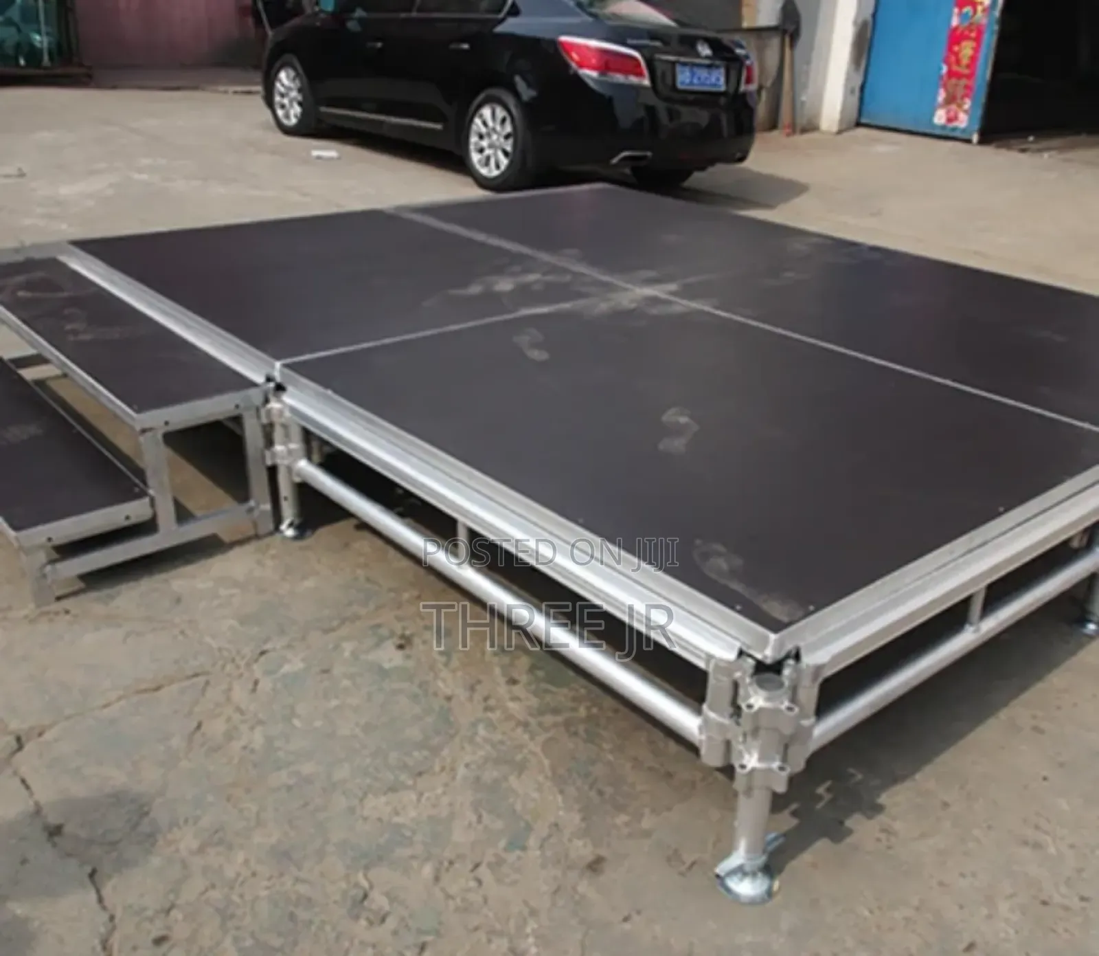 Smart, Very Firm Stage for Graduations for Hire