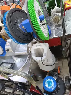 Floor Scrubber Machine