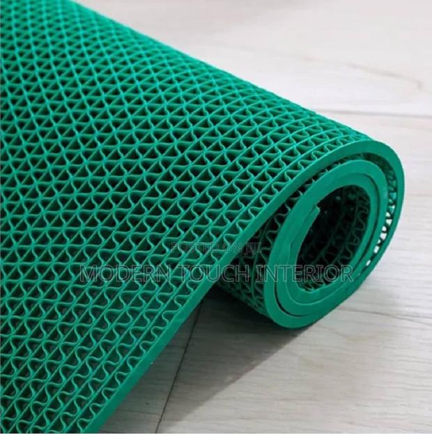 Perforated Spaghetti Door Mats