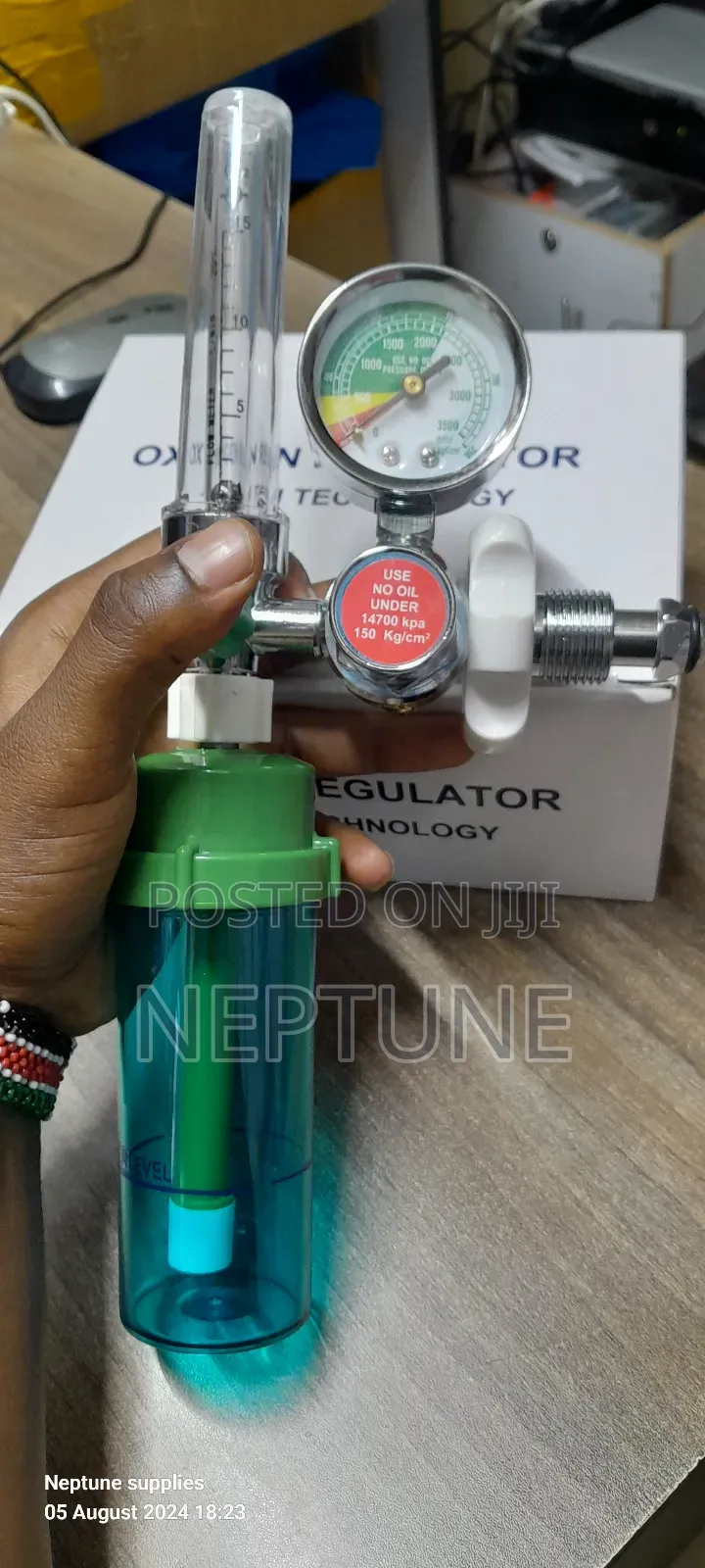 Oxygen Regulator 
