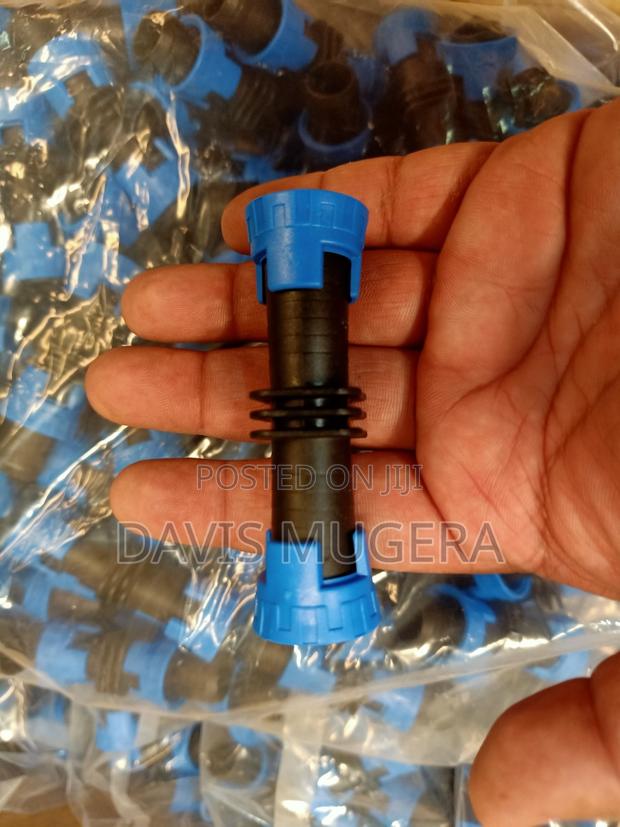 Double Connector Pulling Type Mid Connector: 16 Mm. - main view