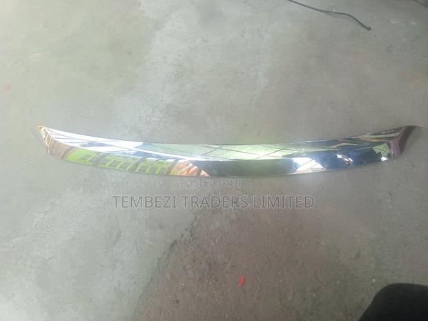 Bonnet Chrome Toyota Harrier New Model/Shape - main view