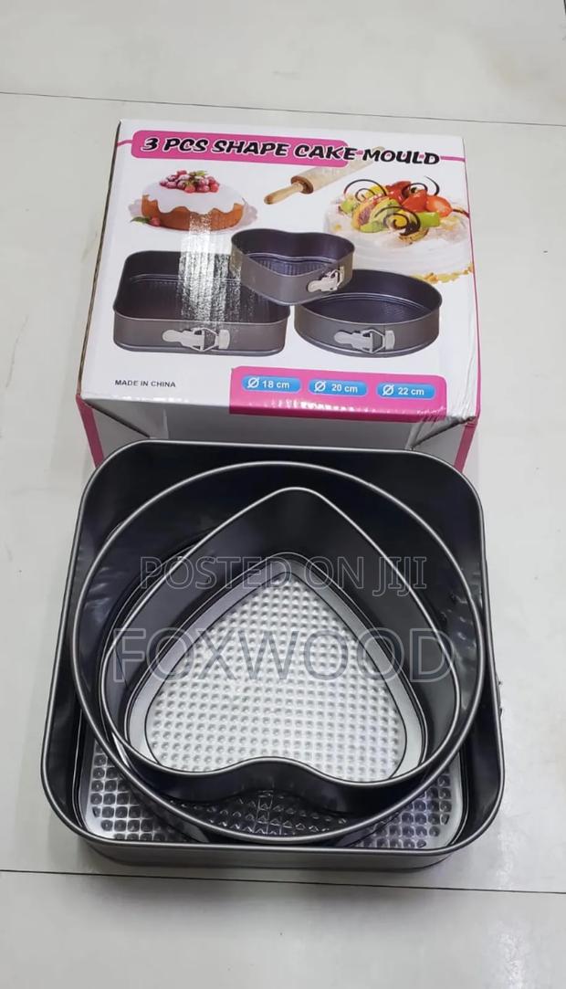 3pcs Cake Moulds/Baking Tins