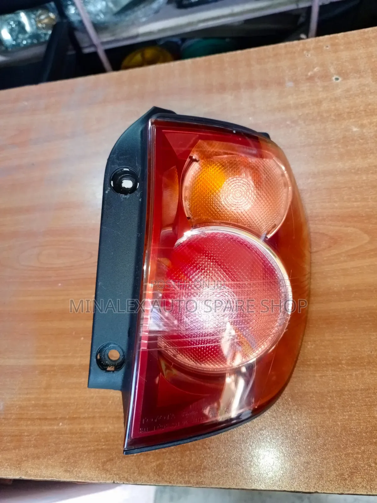 Toyota Harrier Old Model Body RHS Backlight