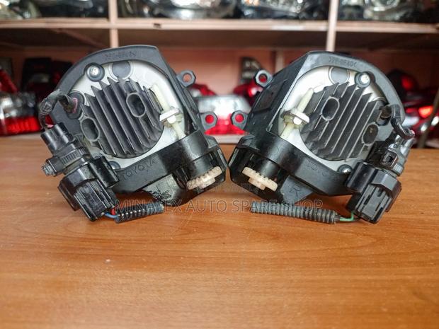 Crown New Model 2015 Onwards Foglights - thumbnail 2
