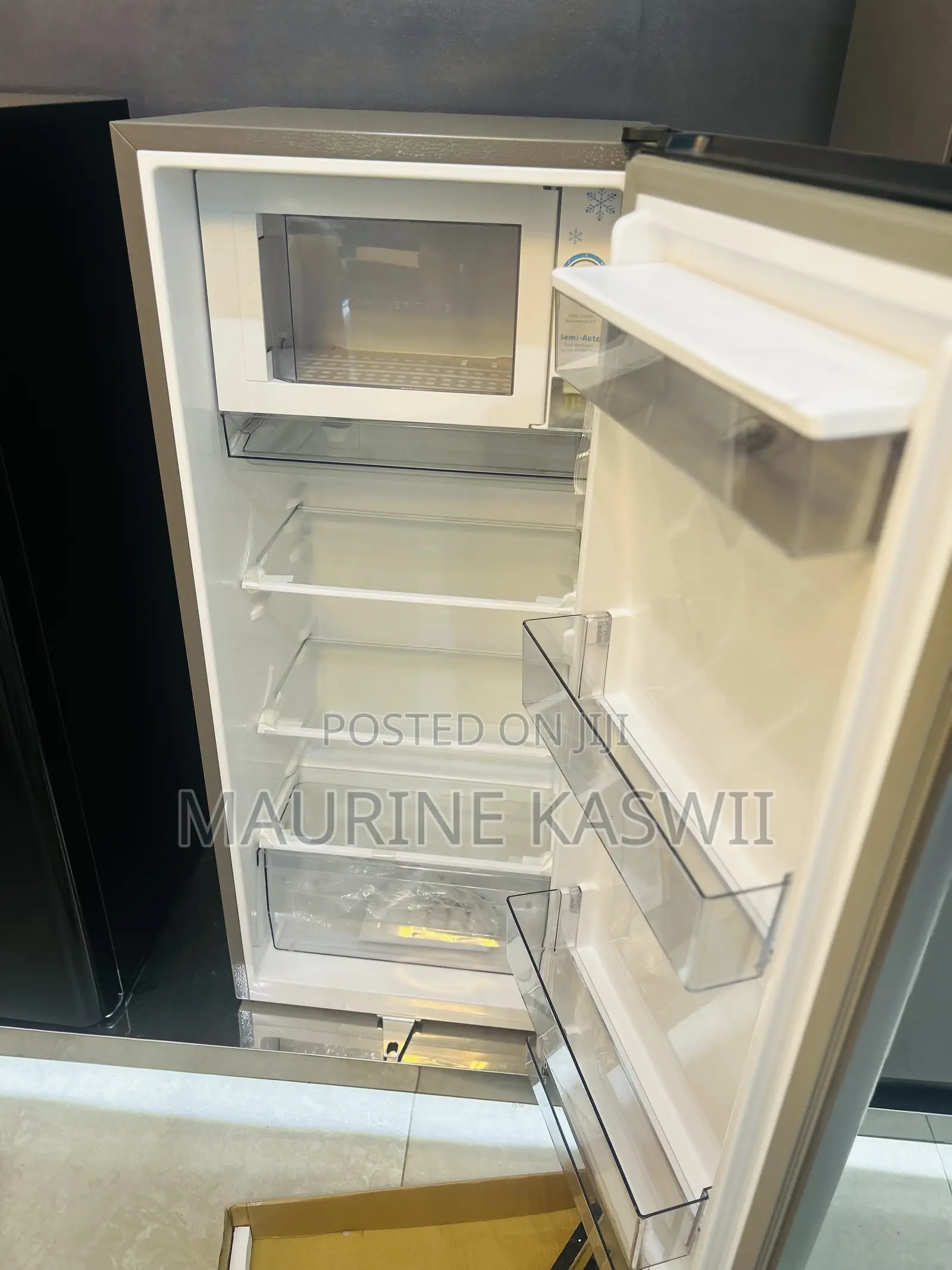 Hisense Fridge 176l With Water Dispenser