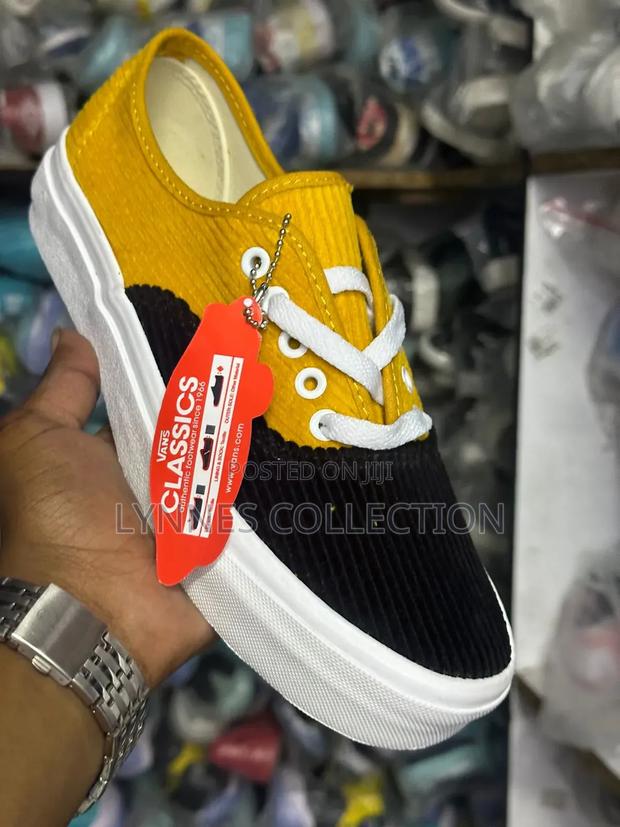 Coudroy Vans - thumbnail 2