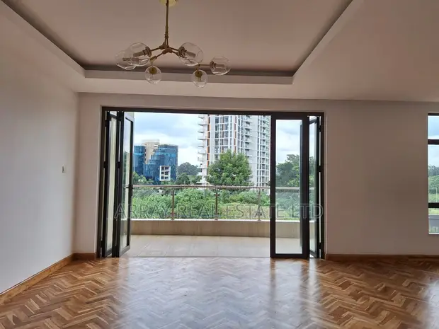 4bdrm Duplex in Loft Residence, Runda for sale