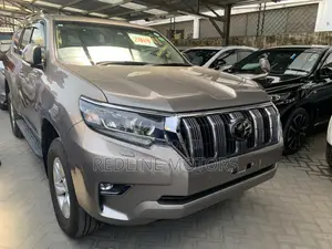 Toyota Land Cruiser Prado 2.8 2019 Gold