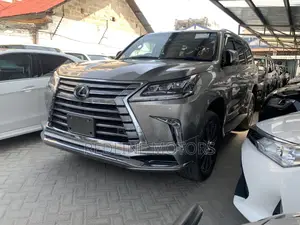 Lexus LX 570 AWD 2017 Silver