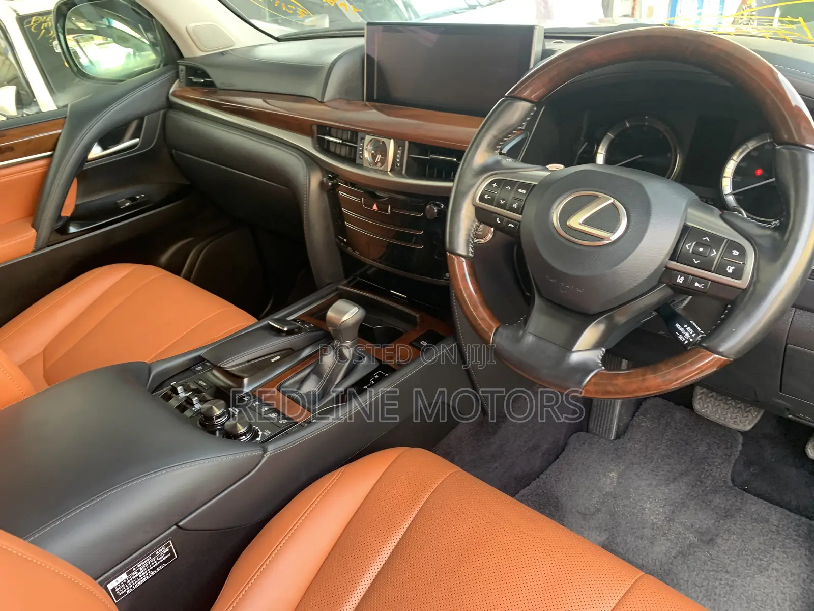Lexus LX 570 AWD 2017 Silver