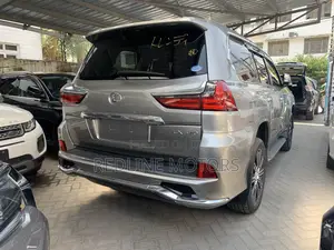 Lexus LX 570 AWD 2017 Silver