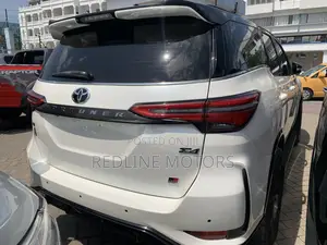 Toyota Fortuner 2.8 D AWD 2018 Off white