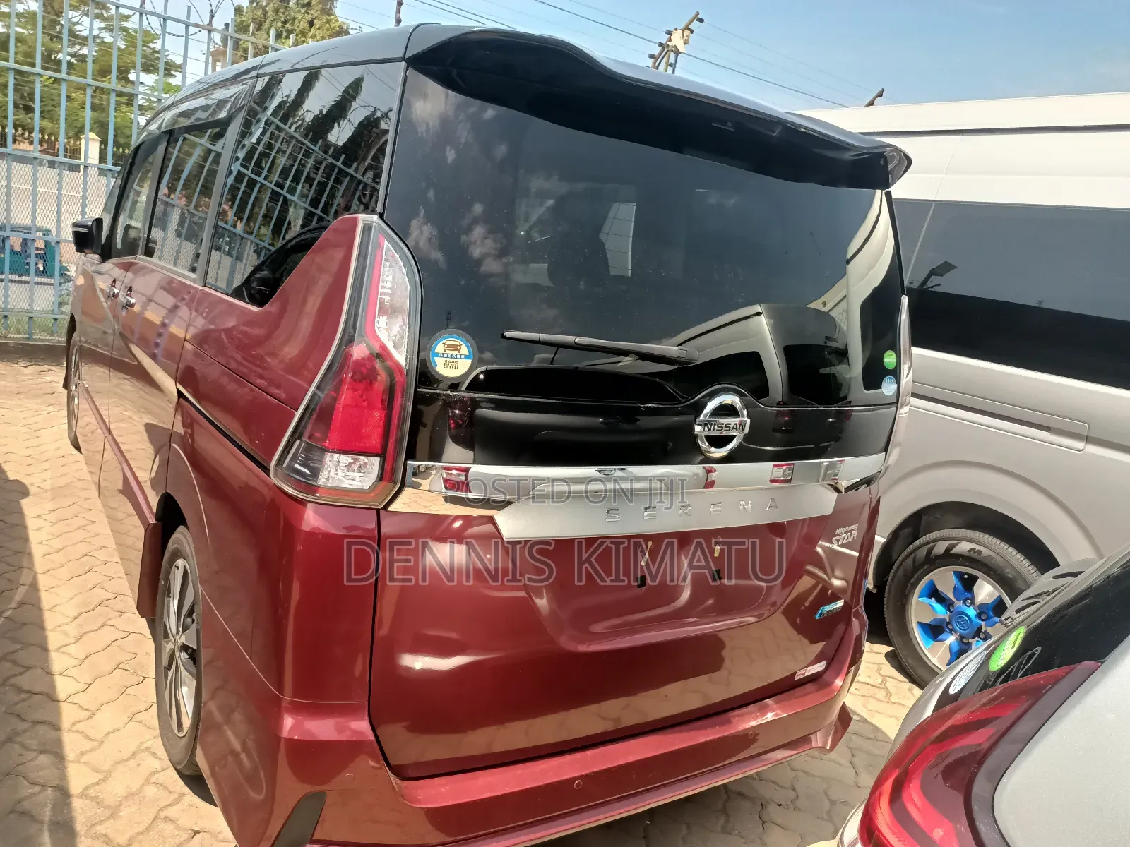 Nissan Serena 2017 Red