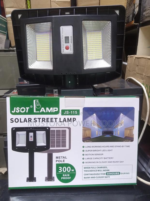 300 Watts Double Sided Solar Street Ligh