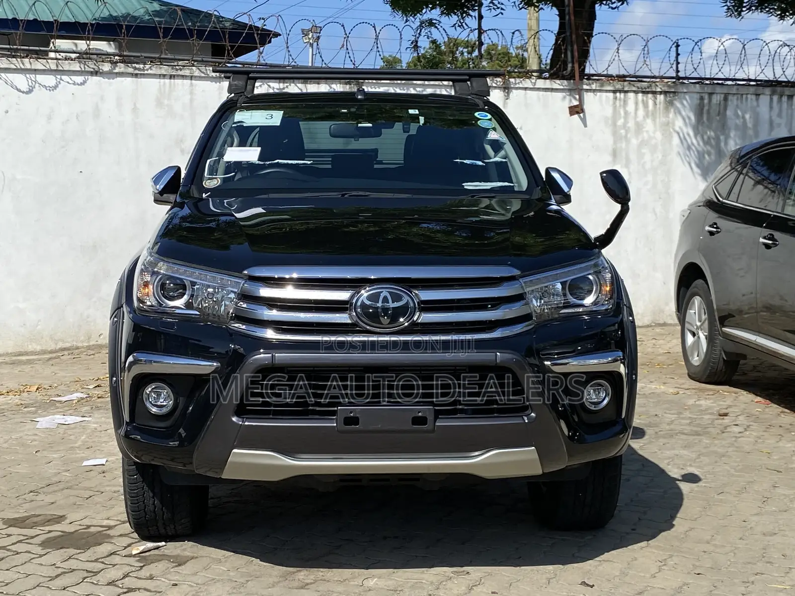 Toyota Hilux 2018 Black