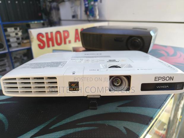 Epson Projector - main view