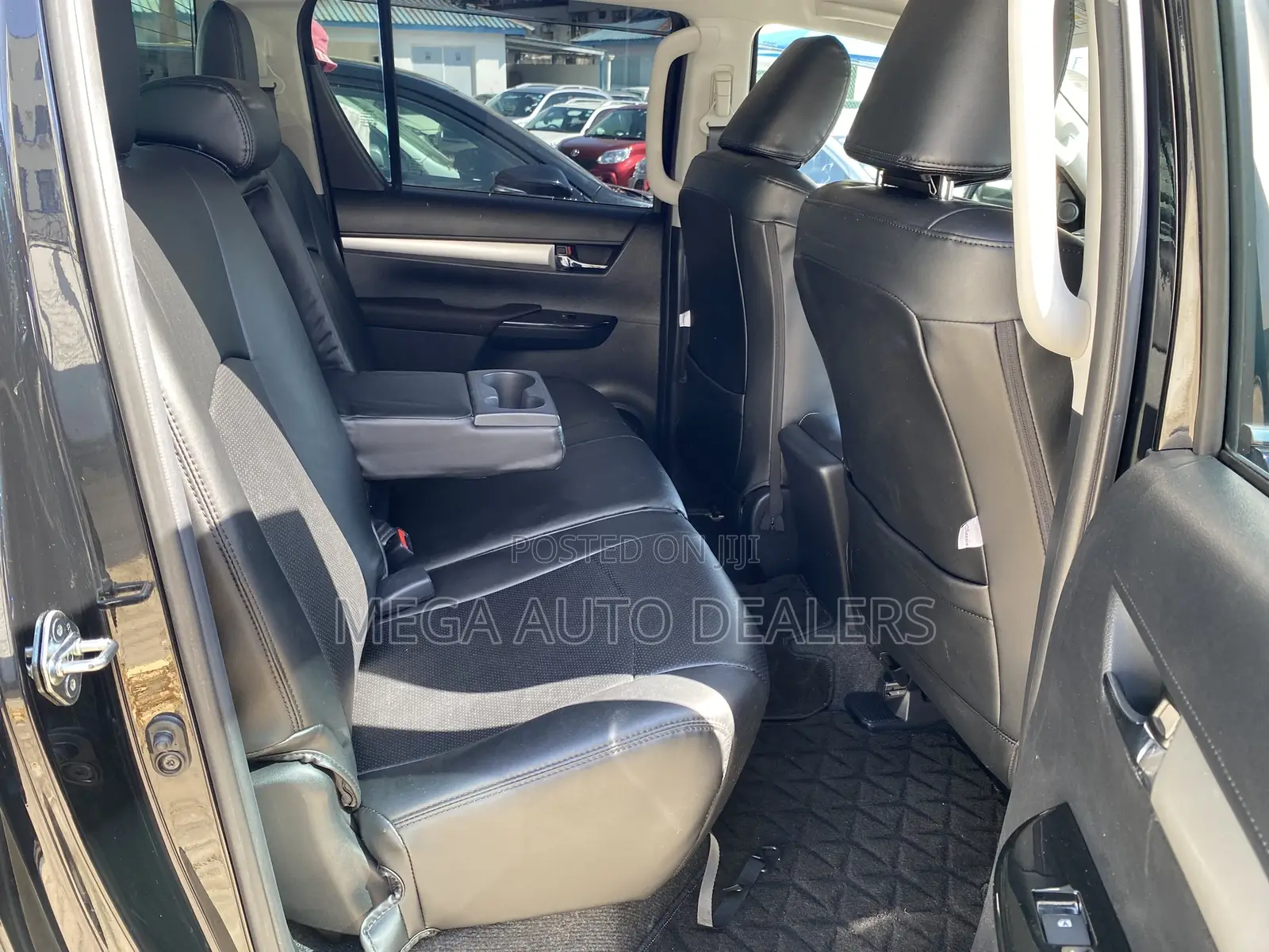 Toyota Hilux 2018 Black