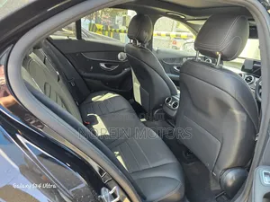 Mercedes-Benz C200 2020 Matt Black