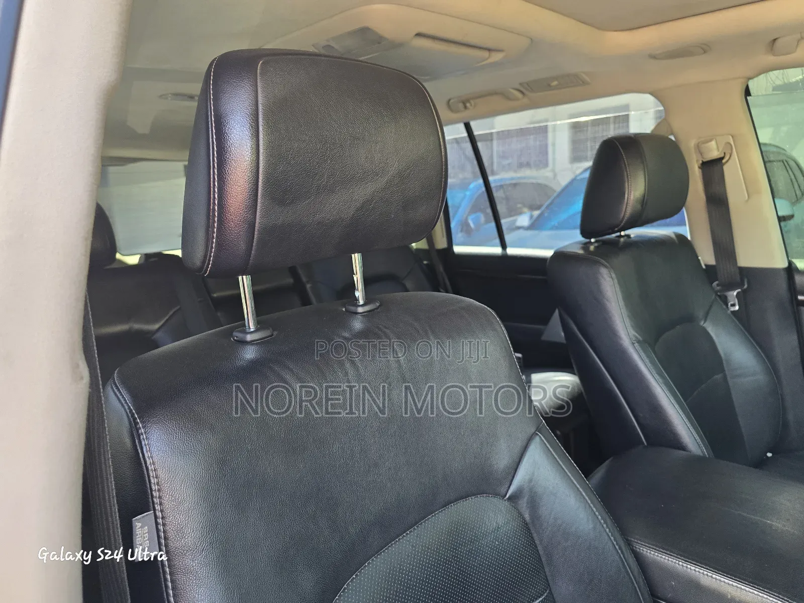 Toyota Land Cruiser 2011 Silver