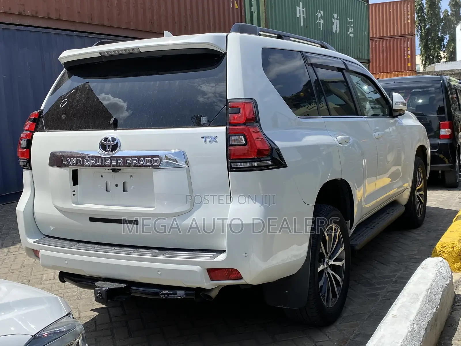 Toyota Land Cruiser Prado 2018 Off white