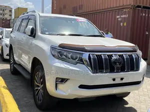 Toyota Land Cruiser Prado 2018 Off white
