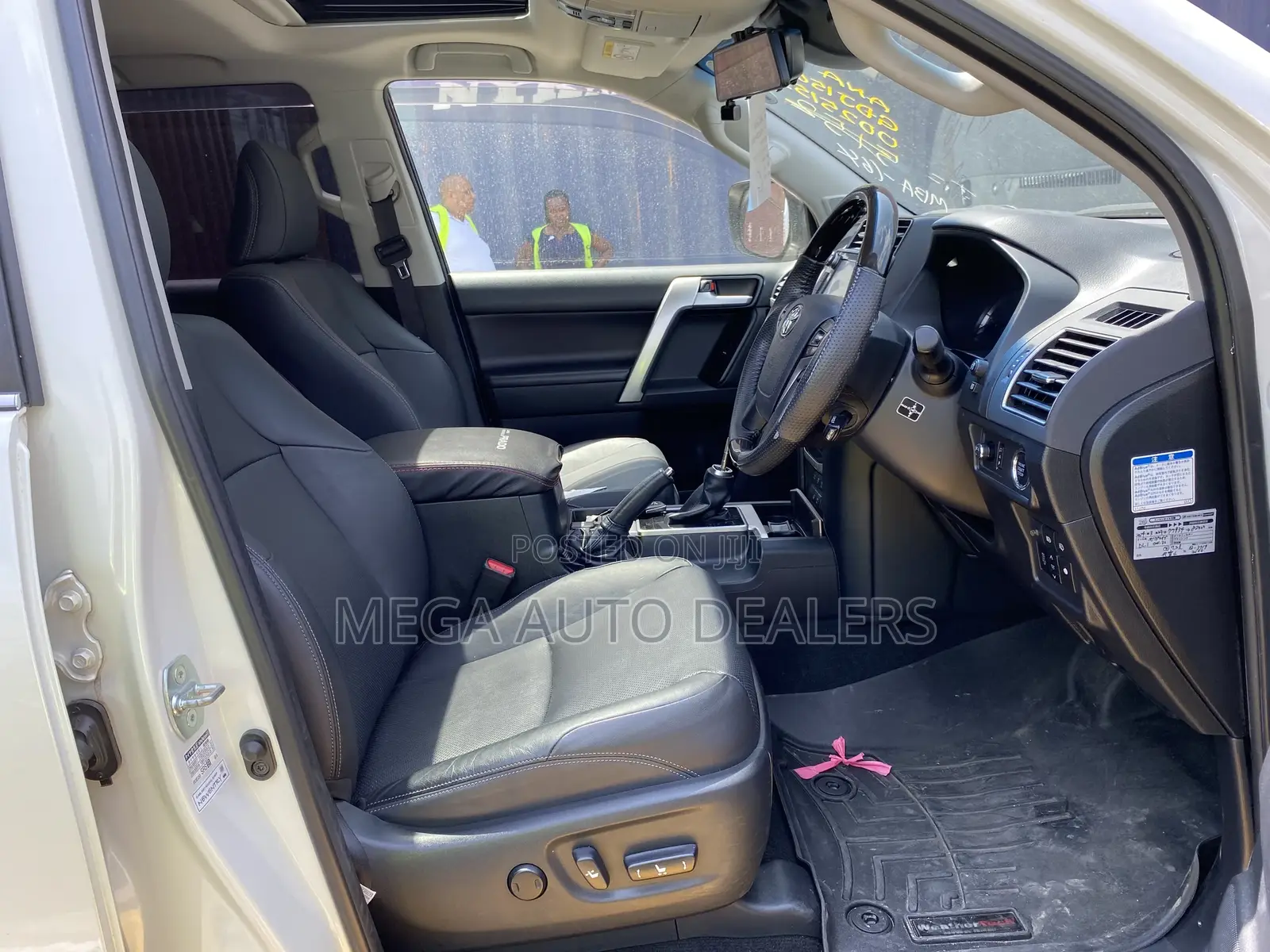 Toyota Land Cruiser Prado 2018 Off white