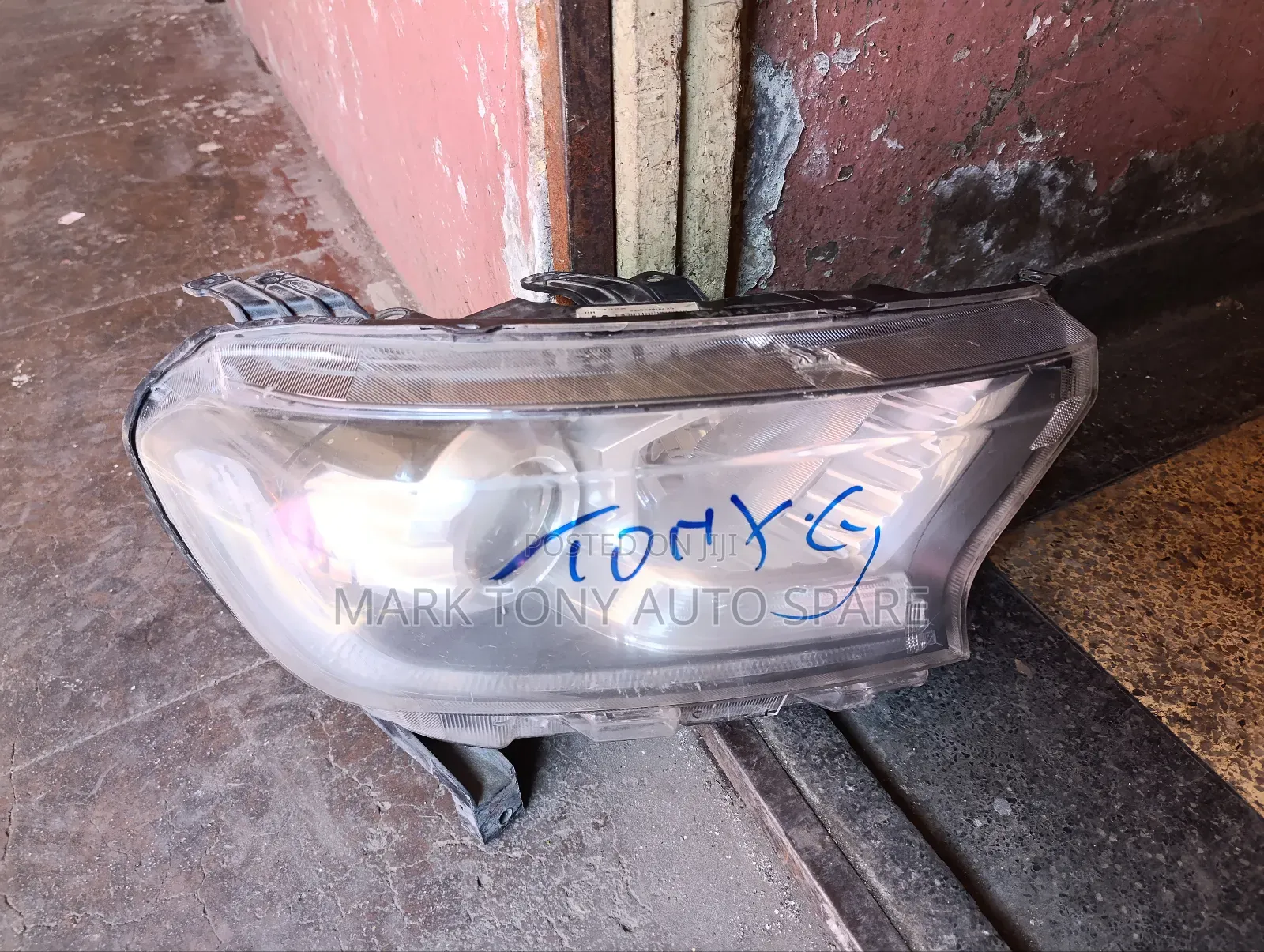 Ford Ranger Headlight Zenon