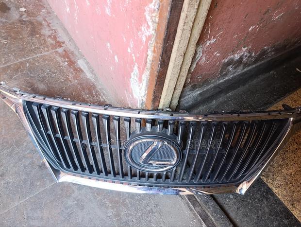 Lexus 2012 Grill