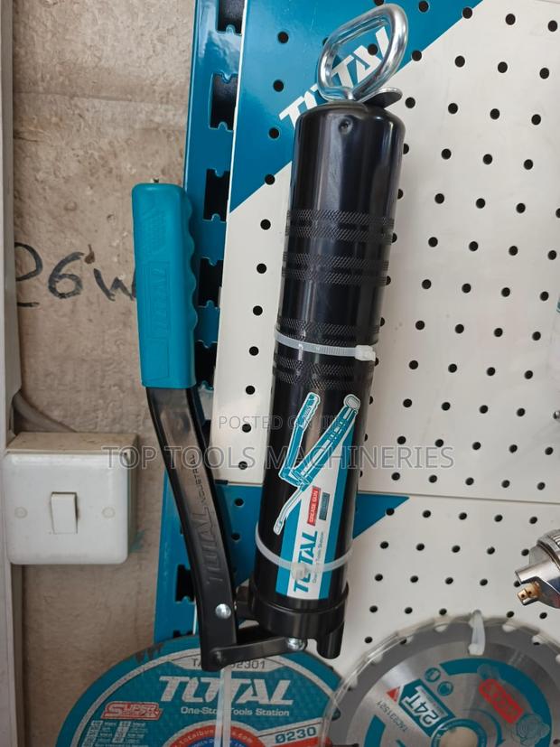 Total Industrial Grease Gun - main view