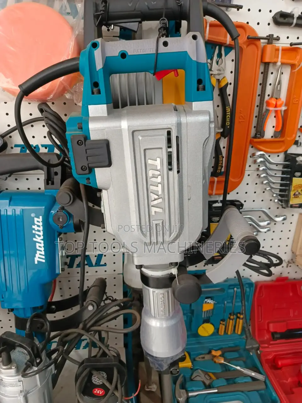 Total 1700watts Demolisher Breaker