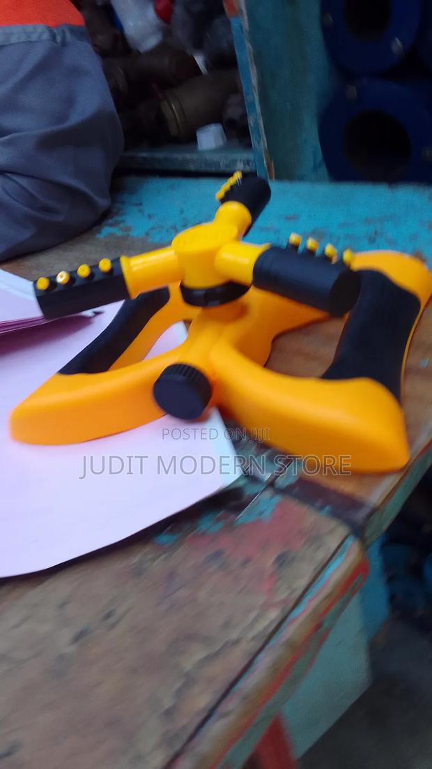3arm Garden Sprinkler