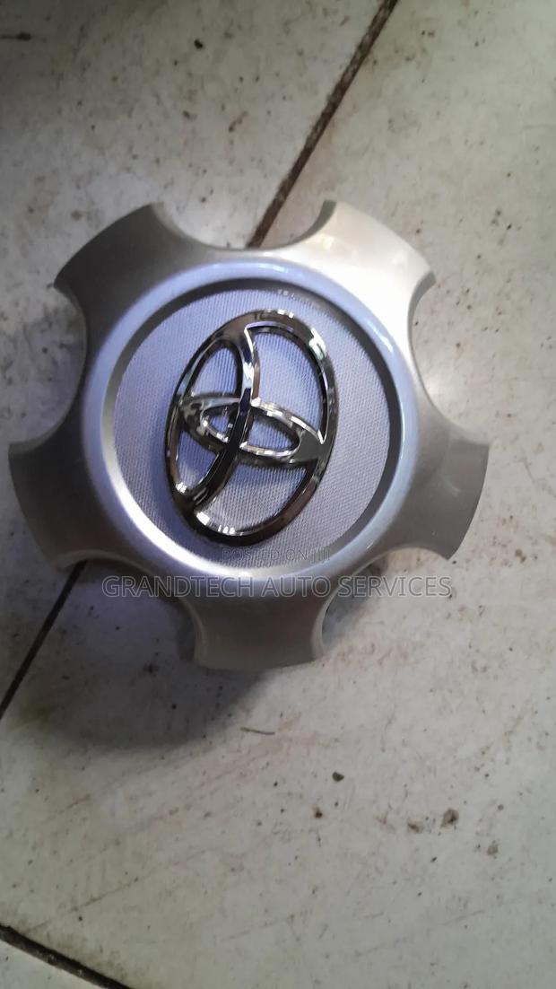 Rav4 /Vanguard Centre Wheel Hub Cap