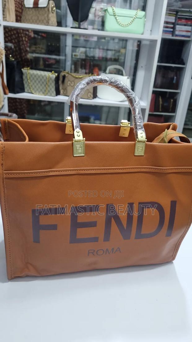 Designer Handbag - thumbnail 2