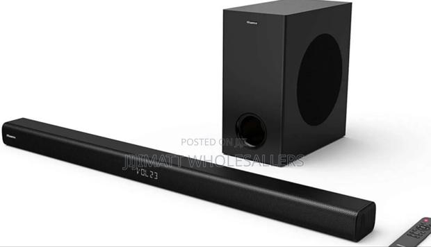 Soundbar Hisense With Wireless Subwoofer.