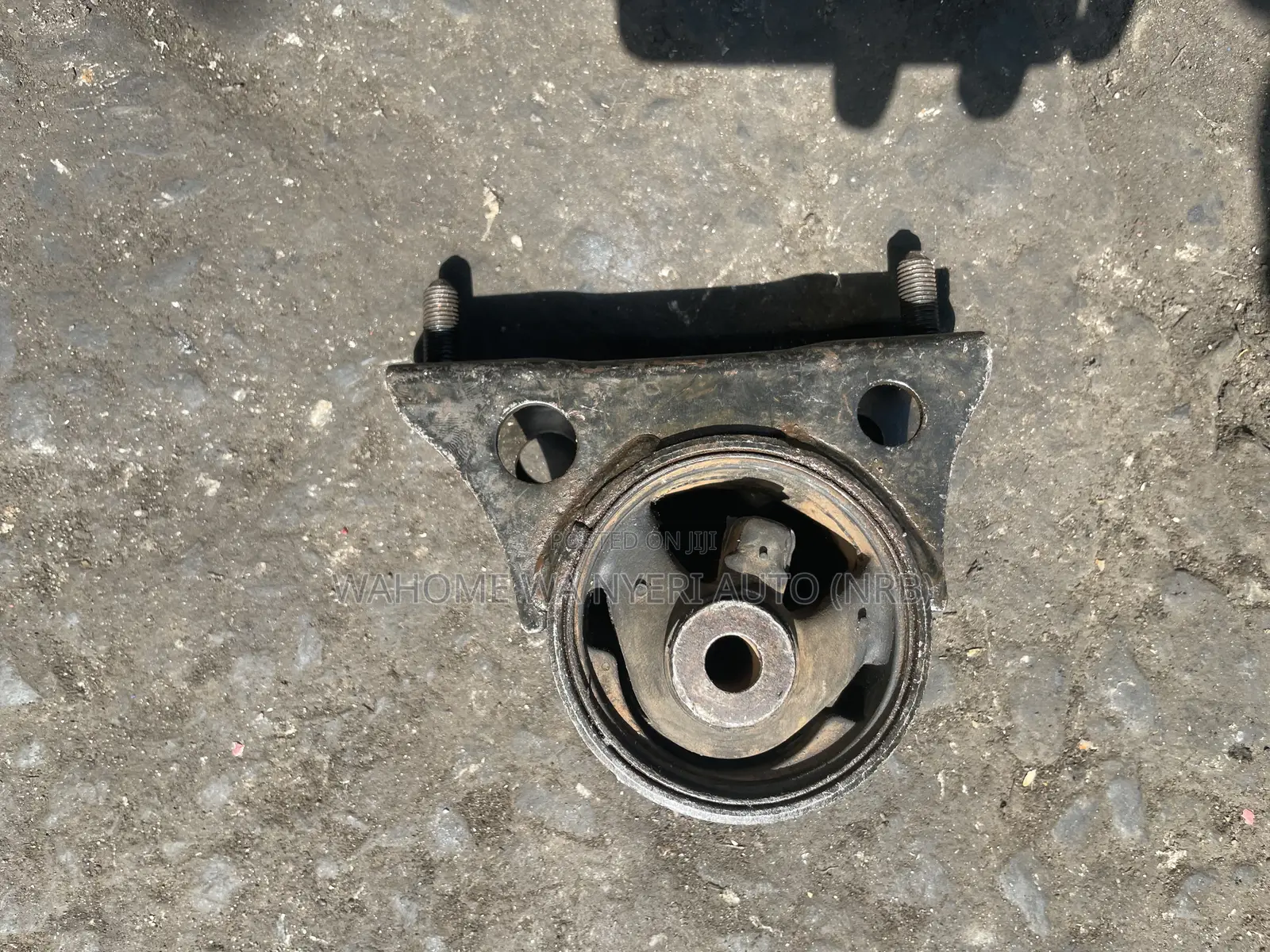 Mounting for Harrier 240 Engine for Radiator