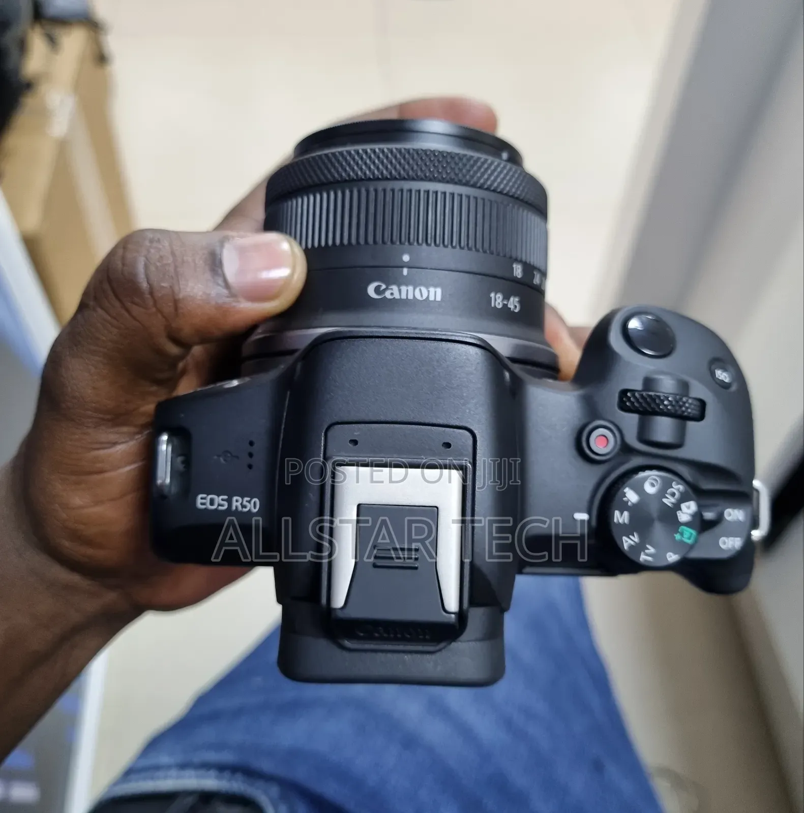 Canon EOS R50 Mirrorless Camera With 18-45mm Lens (Black)