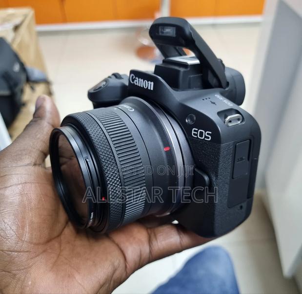 Canon EOS R50 Mirrorless Camera With 18-45mm Lens (Black) - thumbnail 2