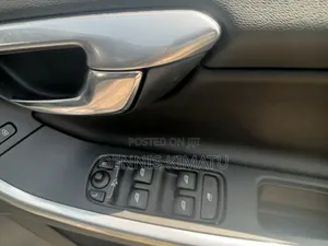 Volvo V60 2018 Brown