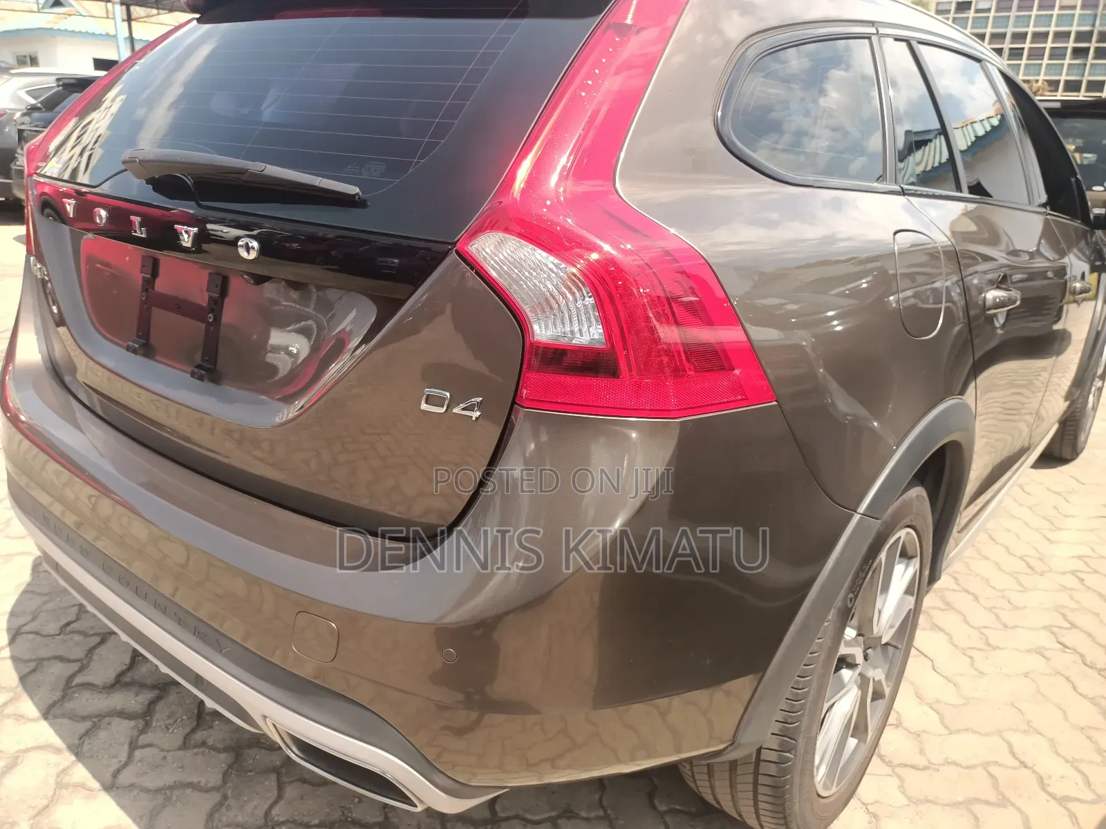 Volvo V60 2018 Brown