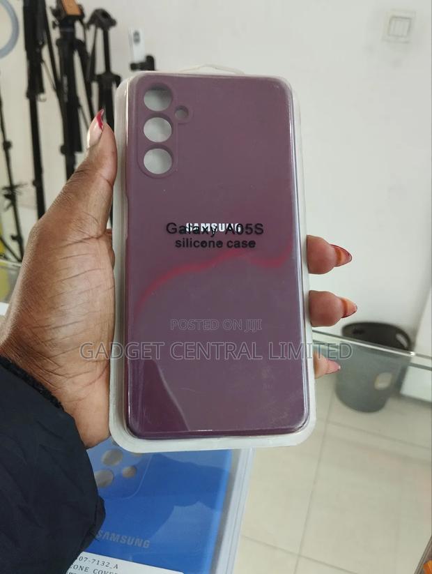 Samsung Galaxy A05s Silicone Cover (Maroon)