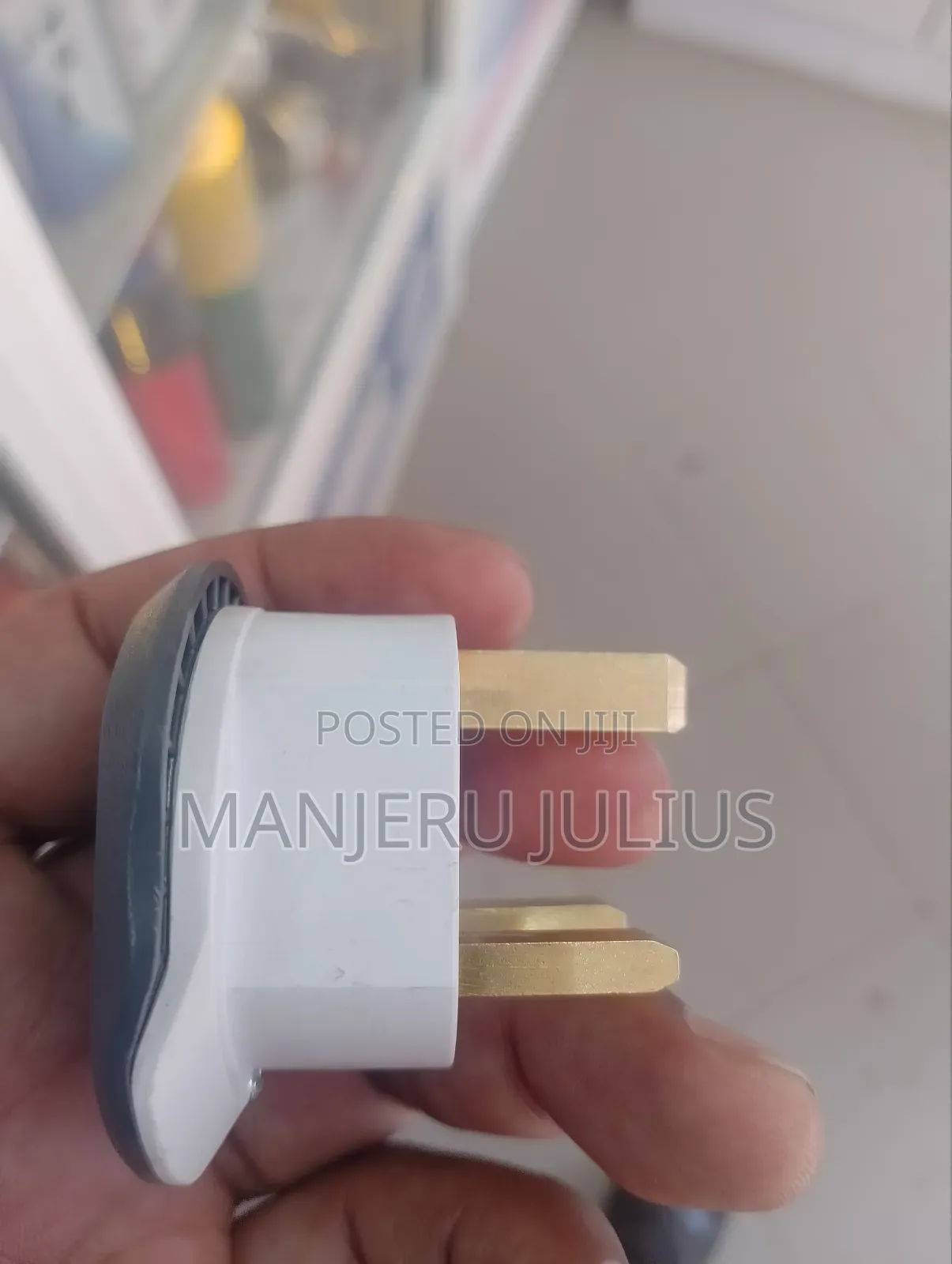 Universal Traveling Adapter