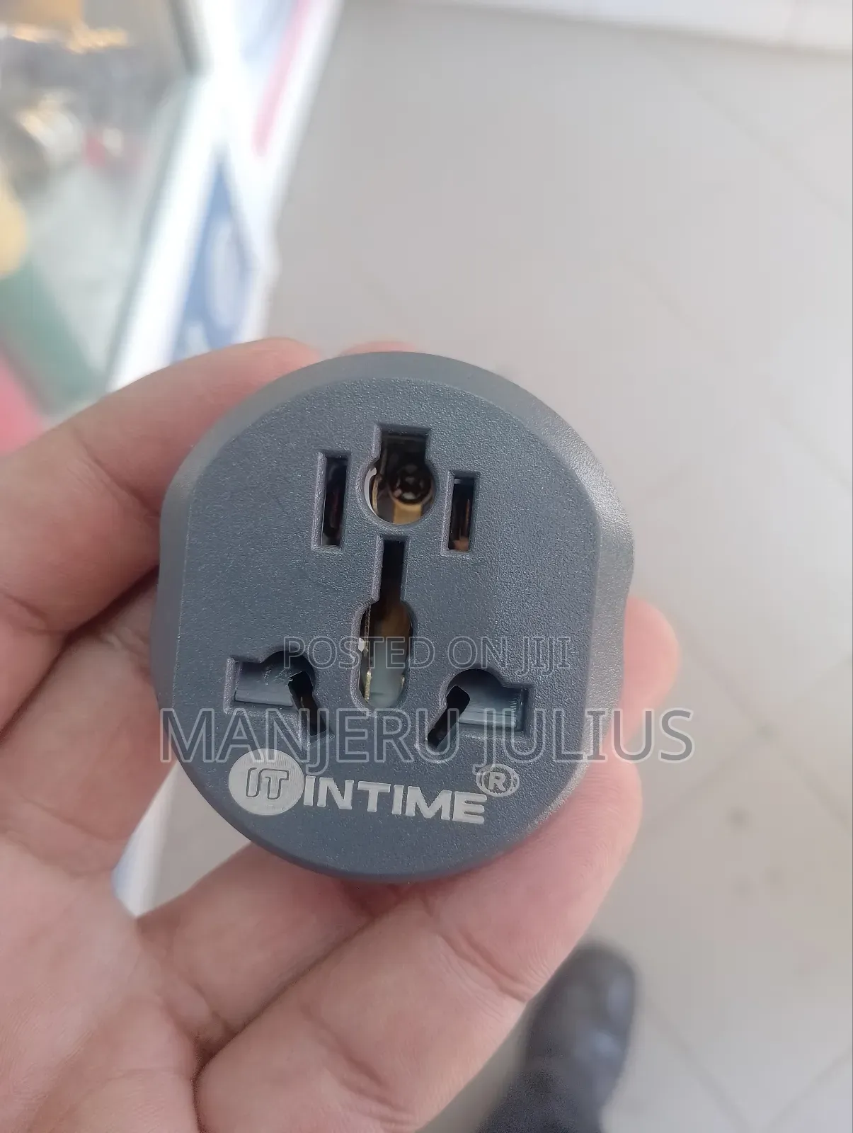 Universal Traveling Adapter