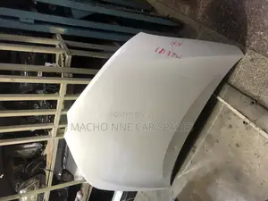 Toyota Auris 2015 Bonnet
