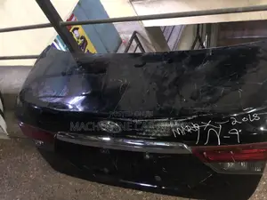 Toyota Mark X 2015 Taillgate/Boot