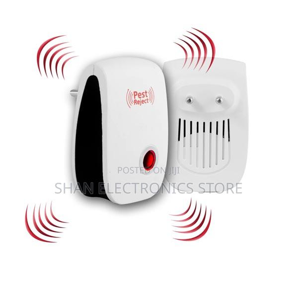 Electronic Indoor Pest Repeller Rat Cockroach Anti Mosquito