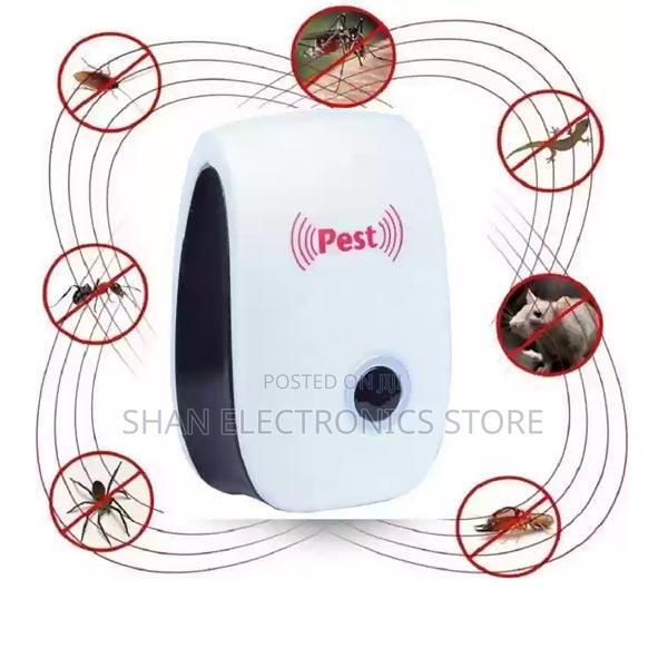 Cockroach Spider Ant Mosquito Insect Ultrasonic Pest Reject